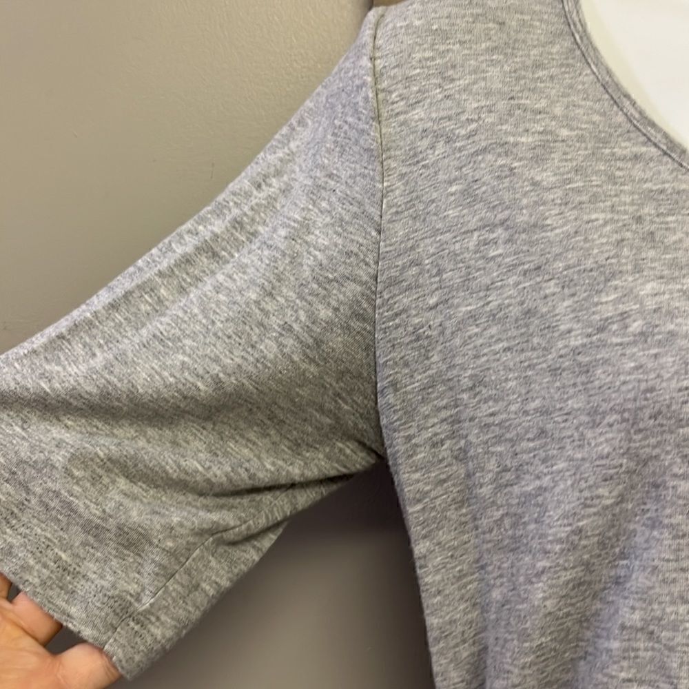 All Worthy by Hunter McGrady Heather Gray Short Sleeve Rouged T- Shirt- Small - Picture 5 of 11